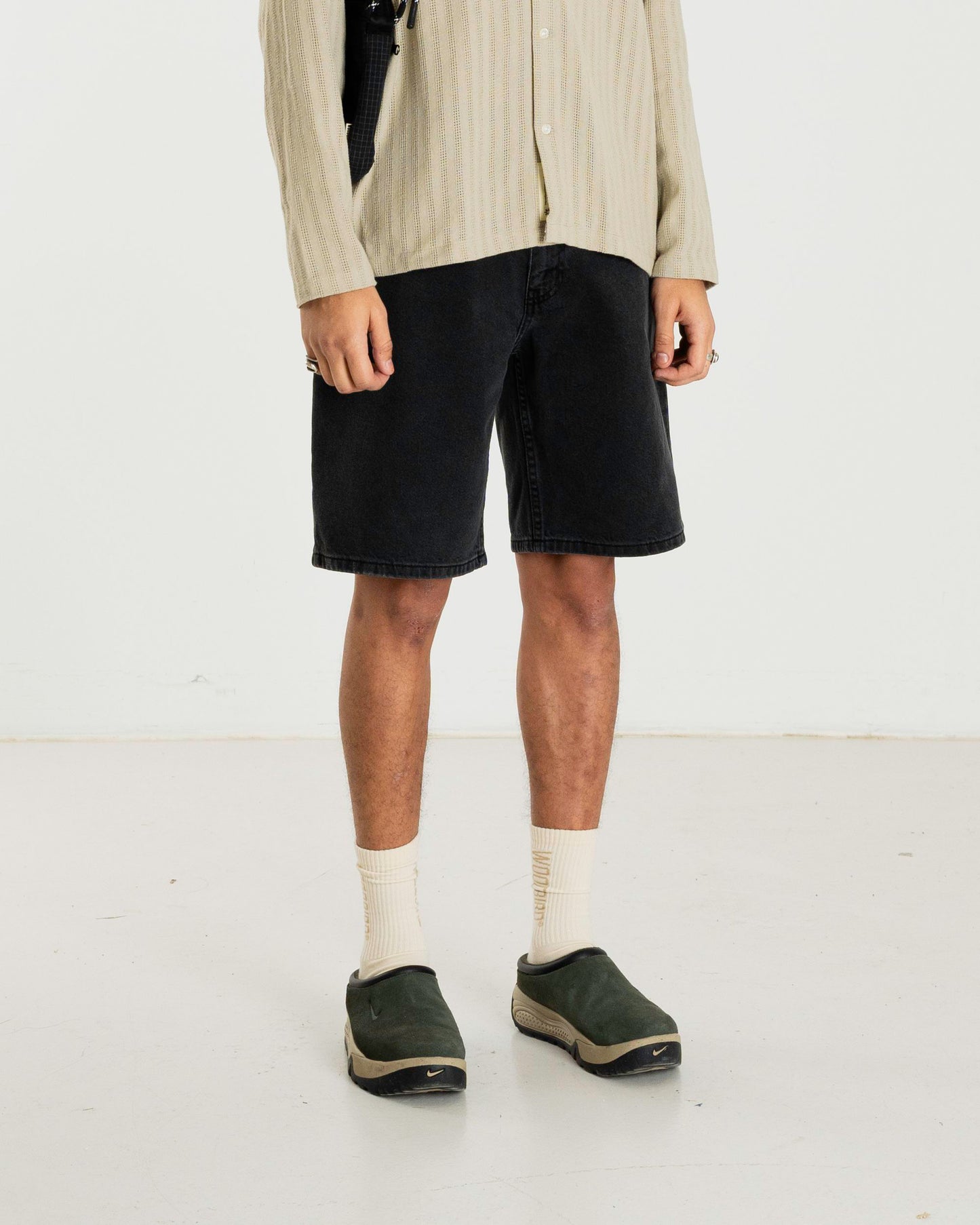 Woodbird WBRami Crow Shorts Shorts Black Vintage