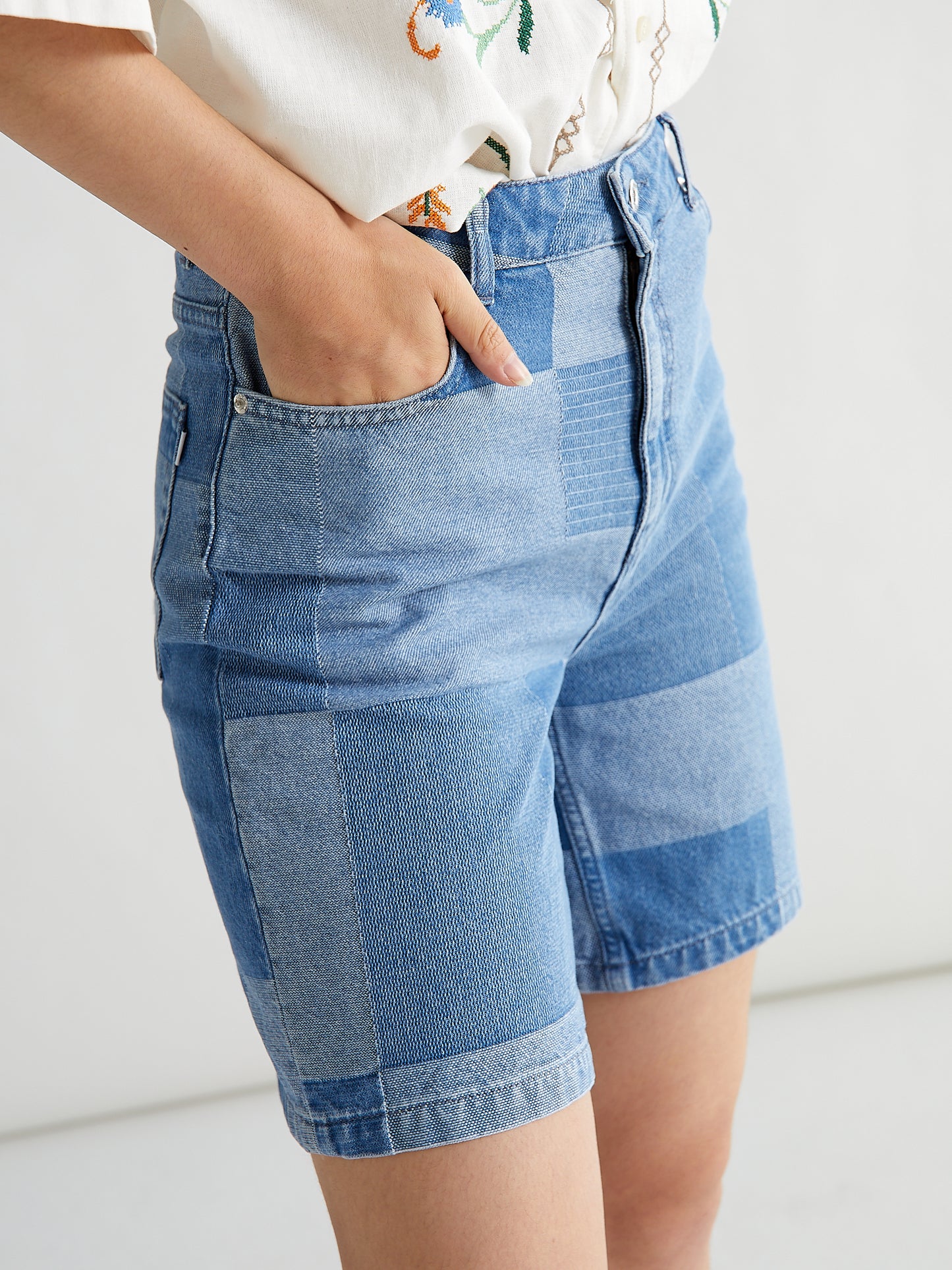 Woodbird Female Maggie Patchwork Shorts Shorts Blue